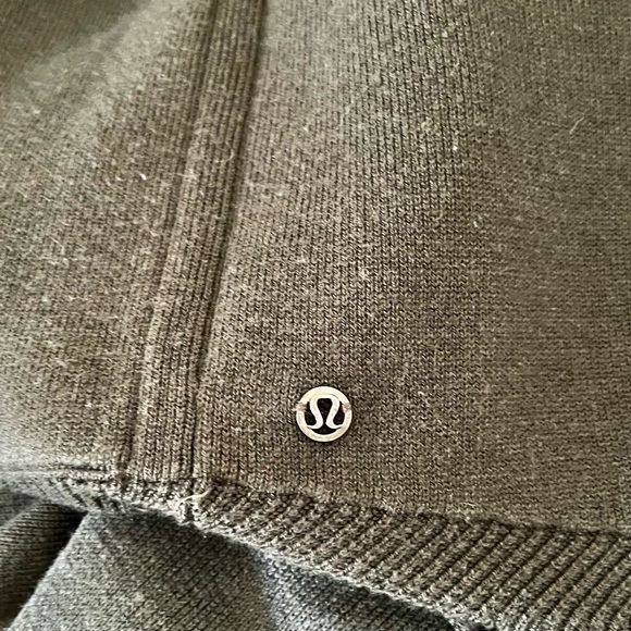 Lululemon - Picture 8 of 8